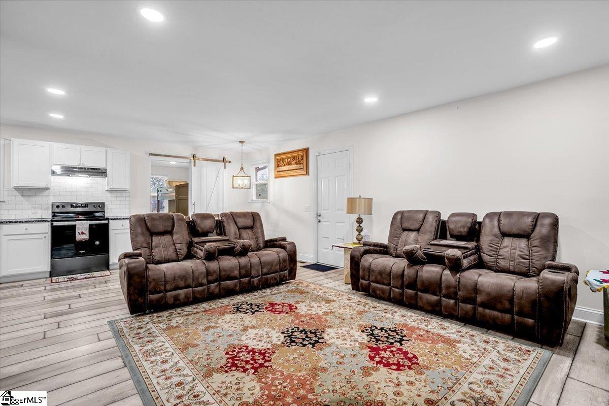 Piedmont, South Carolina 29673, United States, 3 Bedrooms Bedrooms, ,3 BathroomsBathrooms,Residential,Active,102849