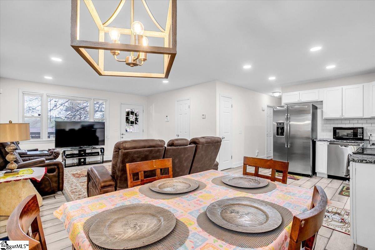 Piedmont, South Carolina 29673, United States, 3 Bedrooms Bedrooms, ,3 BathroomsBathrooms,Residential,Active,102849