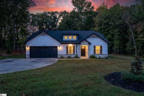 Photo of 629 Cherokee Road, Pelzer, SC 29669 (MLS # 1606826)