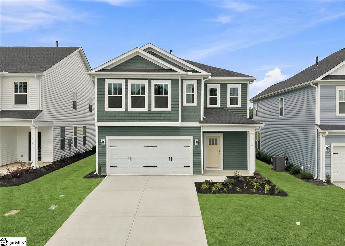 449 Amaryllis Lane