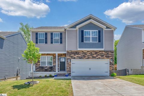 Photo of 603 Bayridge Drive, Simpsonville, SC 29680 (MLS # 1590270)