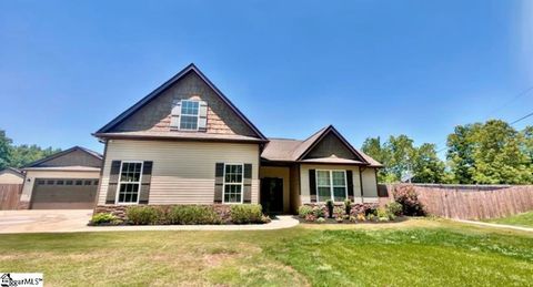 Photo of 382 W Darby Road, Greenville, SC 29609 (MLS # 1591562)