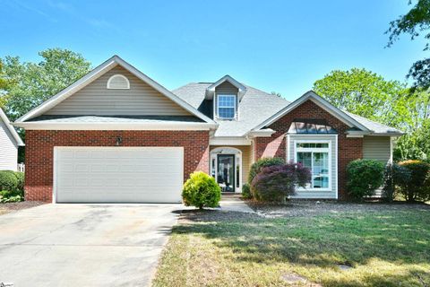 Photo of 411 Cotton Hall Court, Simpsonville, SC 29680 (MLS # 1588449)