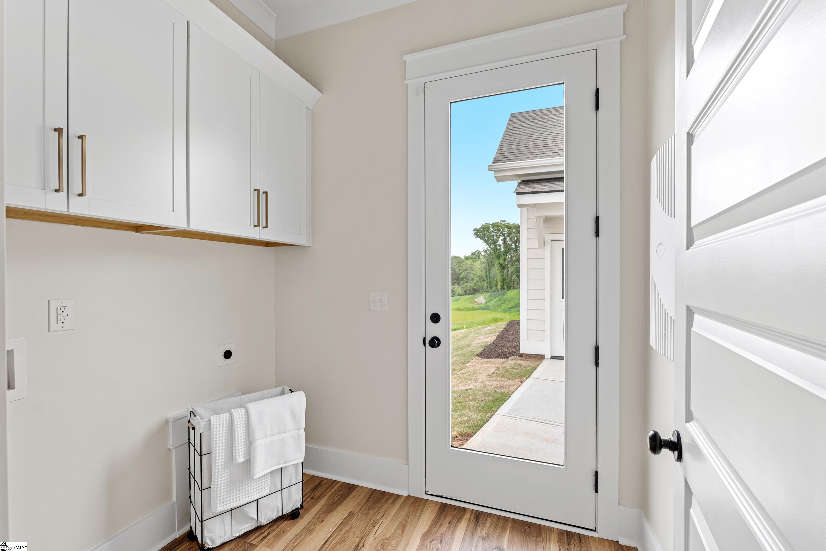 Pendleton, South Carolina 29670, United States, 3 Bedrooms Bedrooms, ,3 BathroomsBathrooms,Residential,Pending,116554