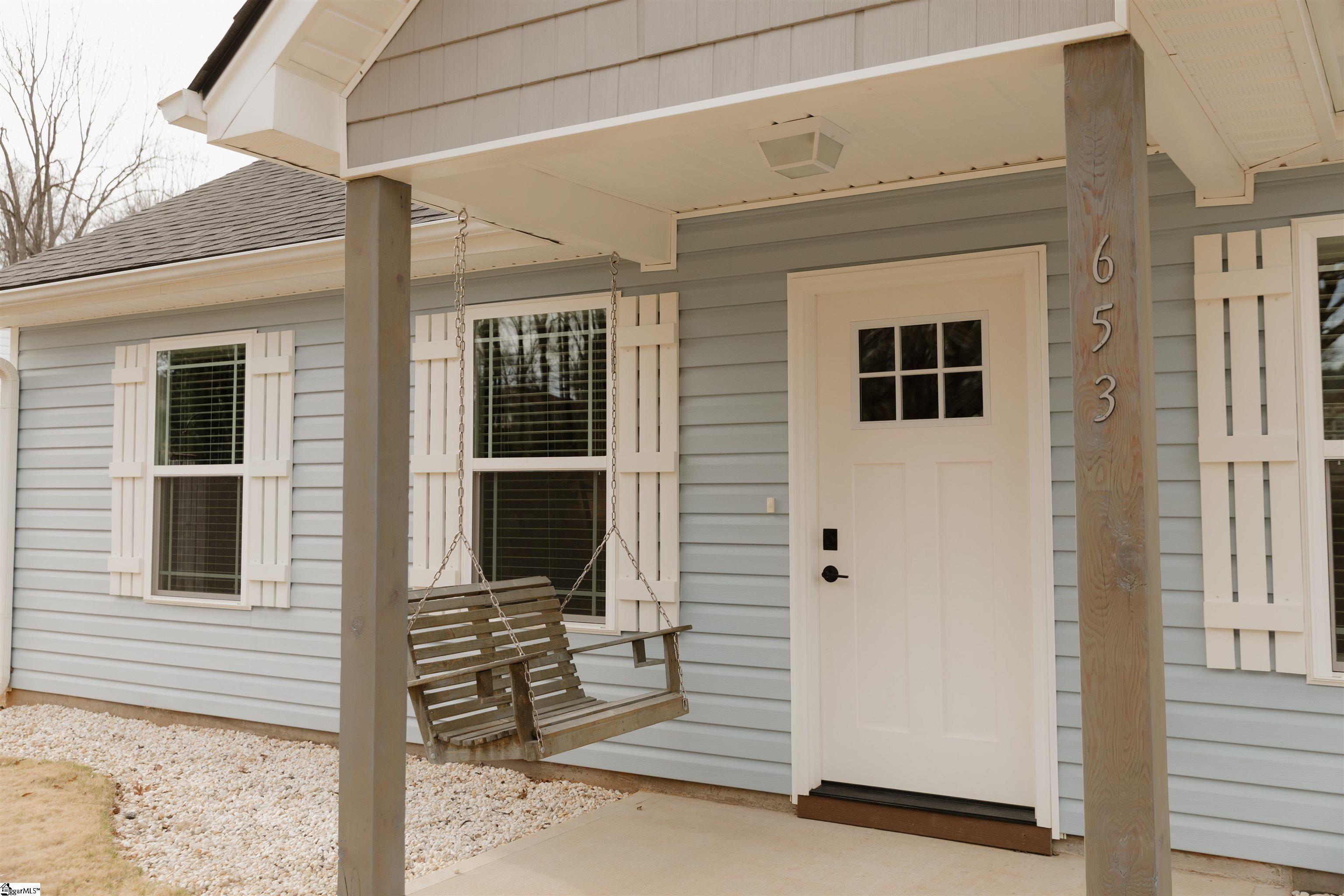 653 N Shamrock Avenue