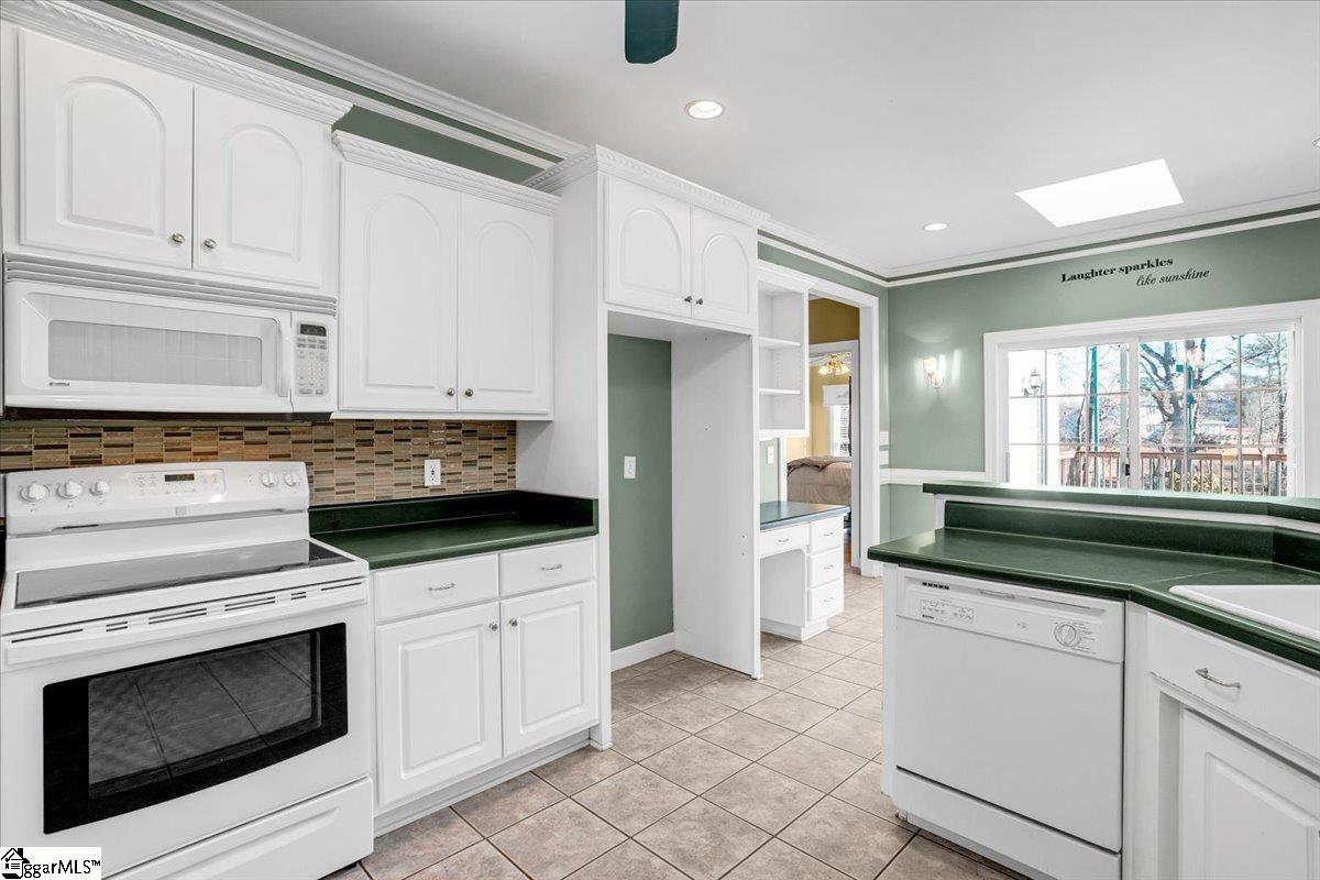 Fountain Inn, South Carolina 29644, United States, 4 Bedrooms Bedrooms, ,2 BathroomsBathrooms,Residential,Active,78382