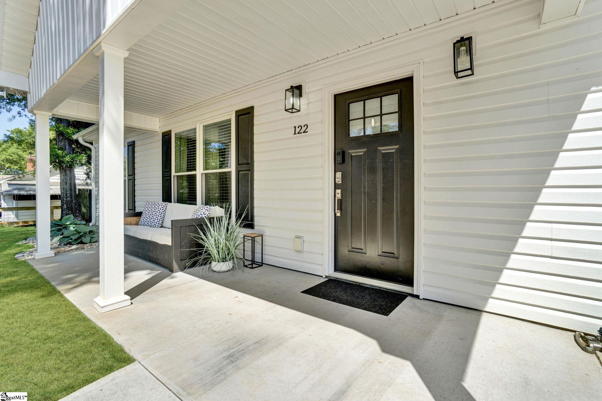 122 W 3rd Avenue