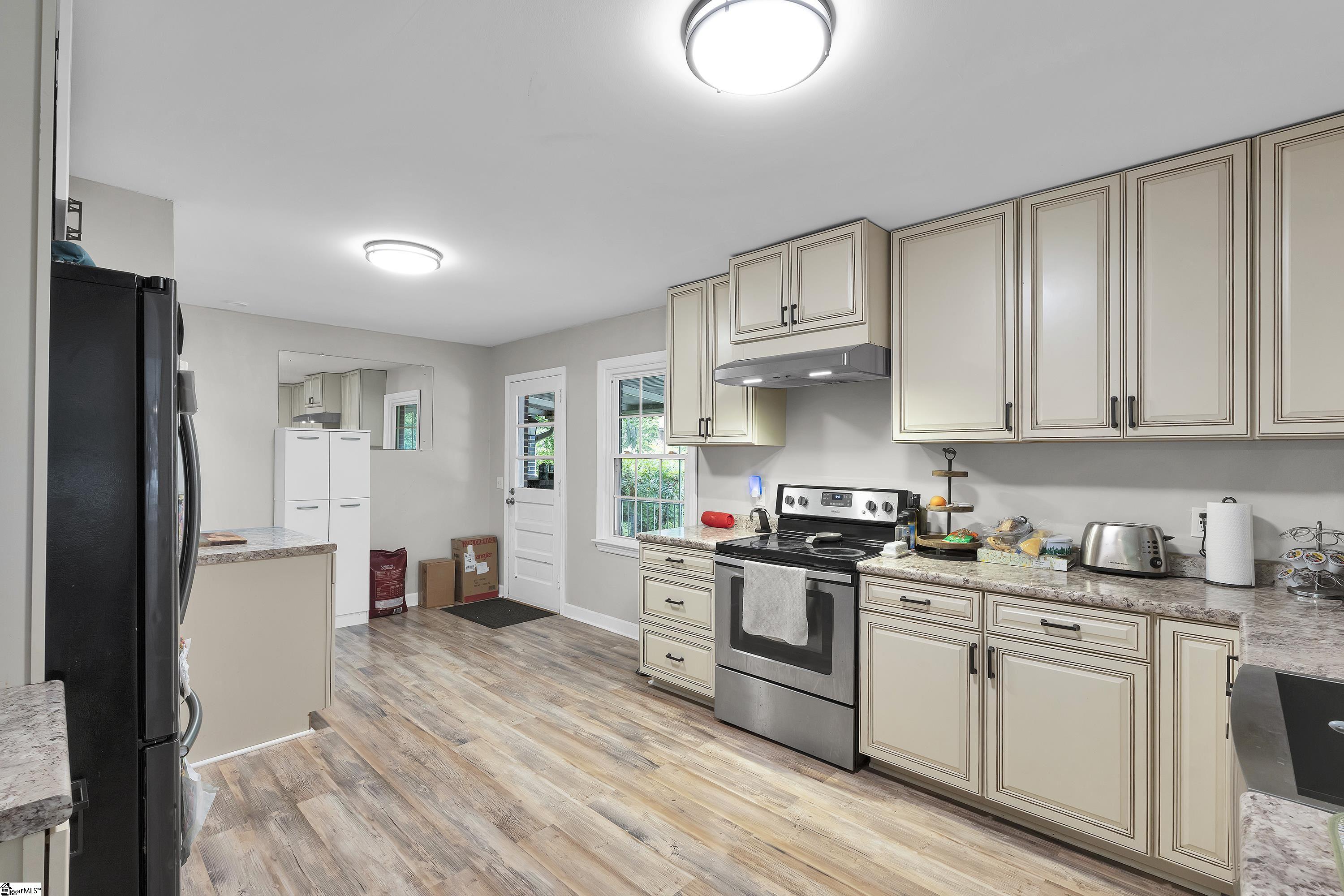 Simpsonville, South Carolina 29681, United States, 3 Bedrooms Bedrooms, ,2 BathroomsBathrooms,Residential,Active,60387