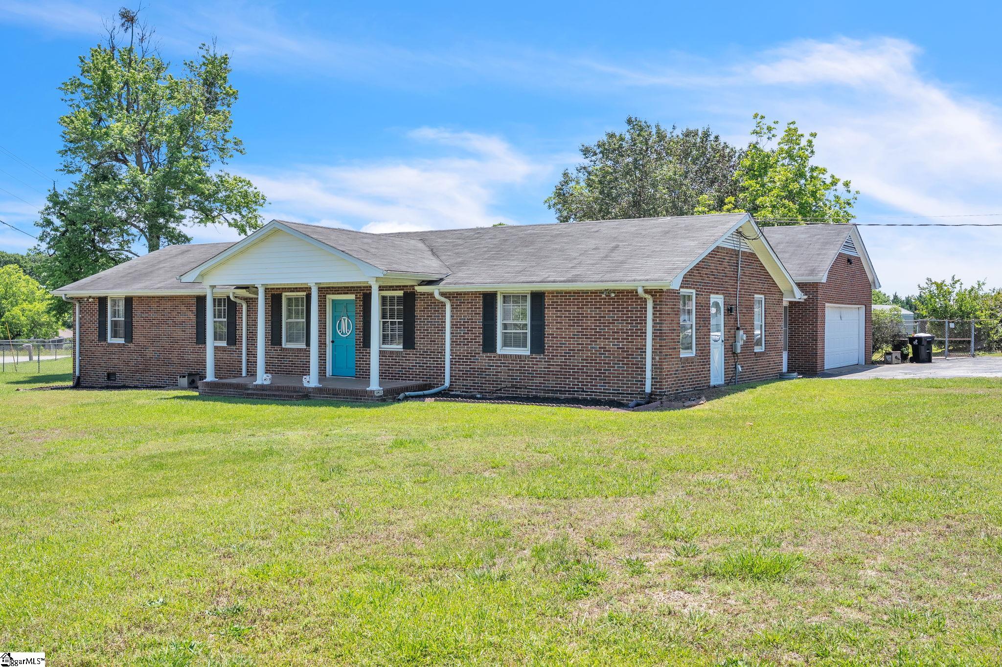 101 Colonial Lane