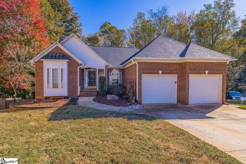 Photo of 609 Chaulk Hill Court, Simpsonville, SC 29681 (MLS # 1573797)