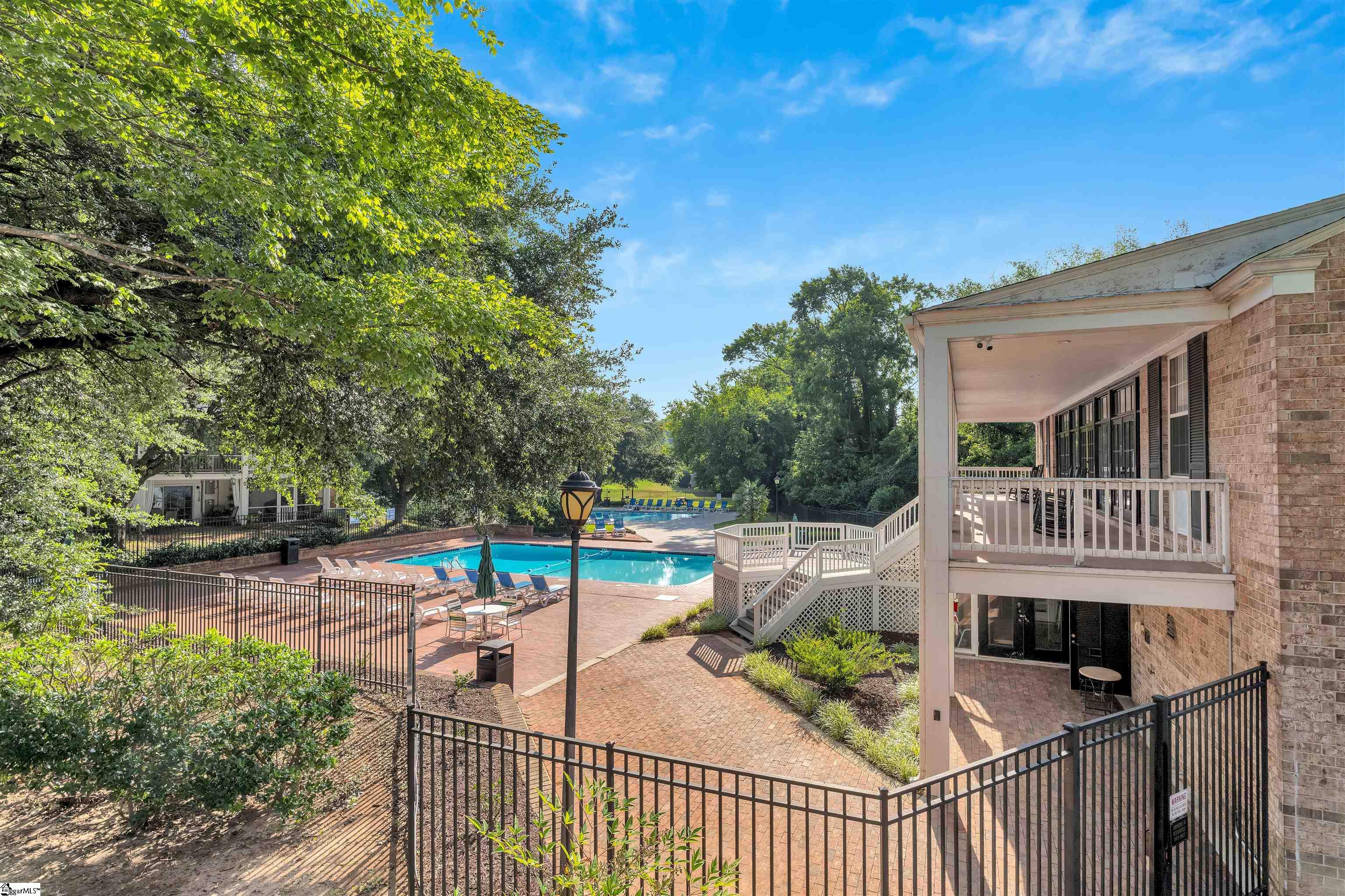 Greenville, South Carolina 29601, United States, 2 Bedrooms Bedrooms, ,2 BathroomsBathrooms,Residential,Active,196188