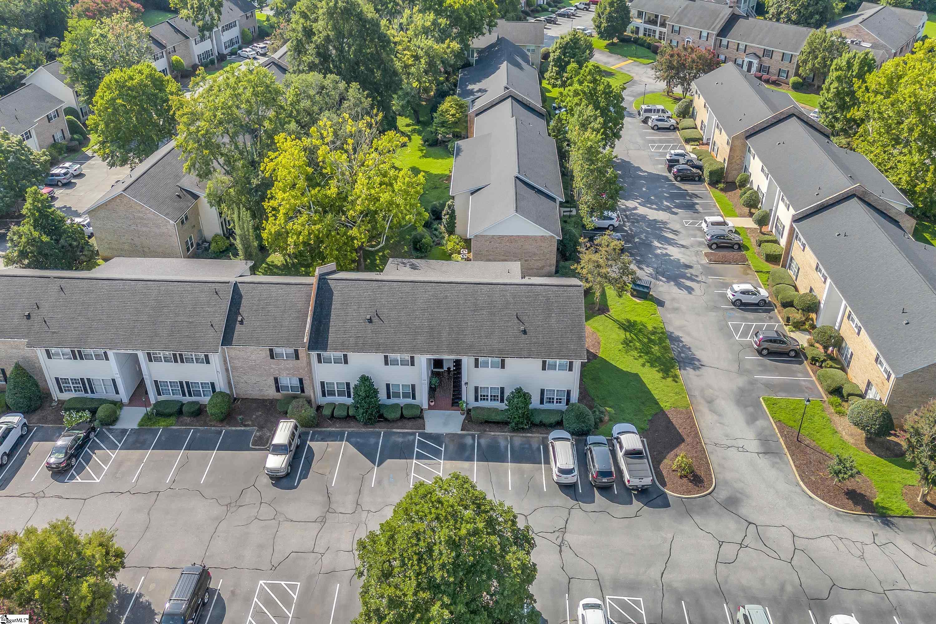 Greenville, South Carolina 29601, United States, 2 Bedrooms Bedrooms, ,2 BathroomsBathrooms,Residential,Active,196188