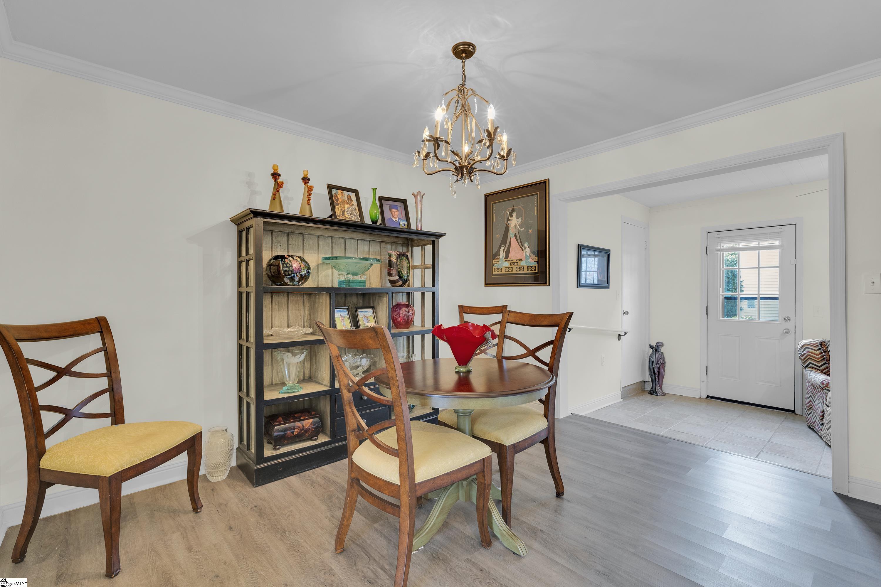 Greenville, South Carolina 29601, United States, 2 Bedrooms Bedrooms, ,2 BathroomsBathrooms,Residential,Active,196188