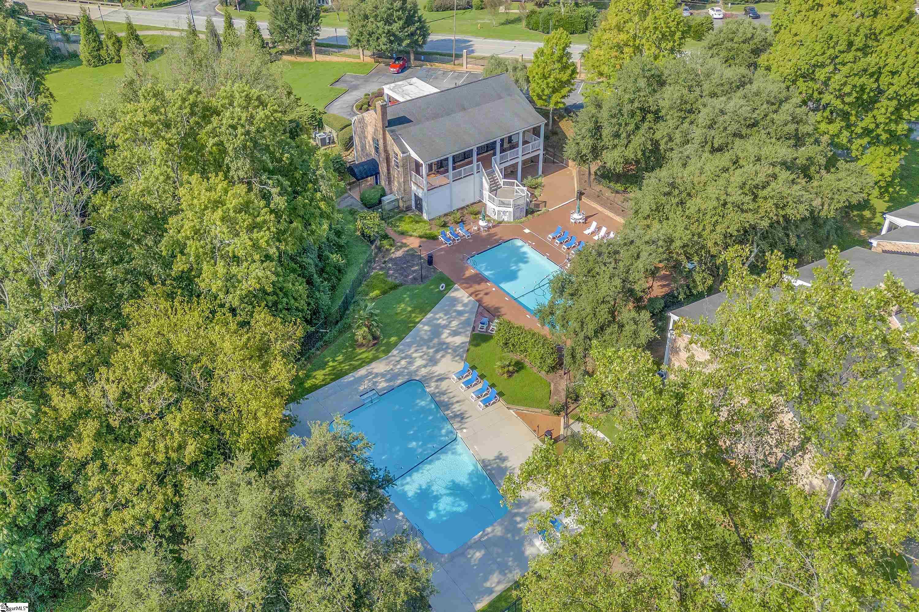 Greenville, South Carolina 29601, United States, 2 Bedrooms Bedrooms, ,2 BathroomsBathrooms,Residential,Active,196188