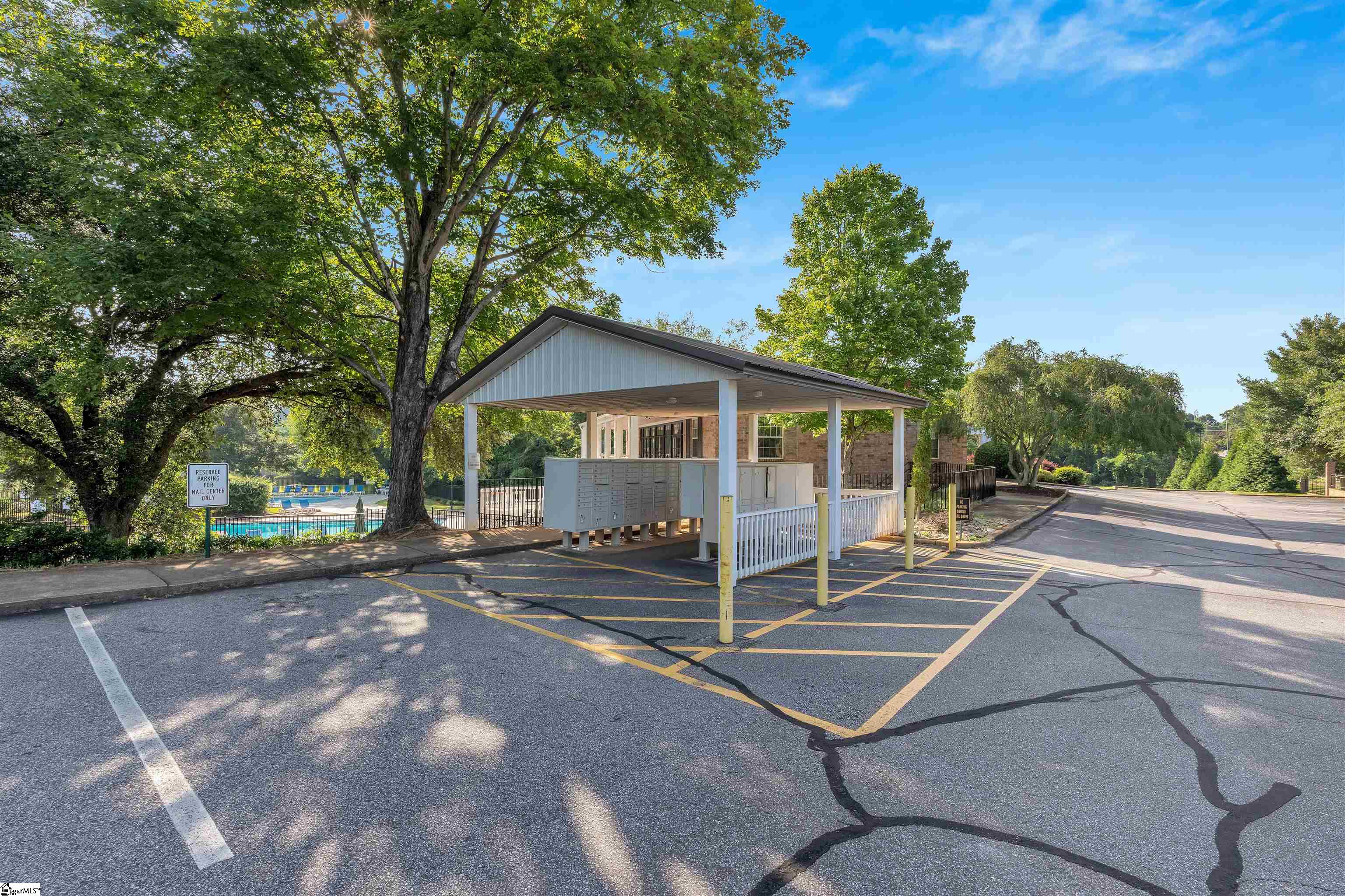 Greenville, South Carolina 29601, United States, 2 Bedrooms Bedrooms, ,2 BathroomsBathrooms,Residential,Active,196188