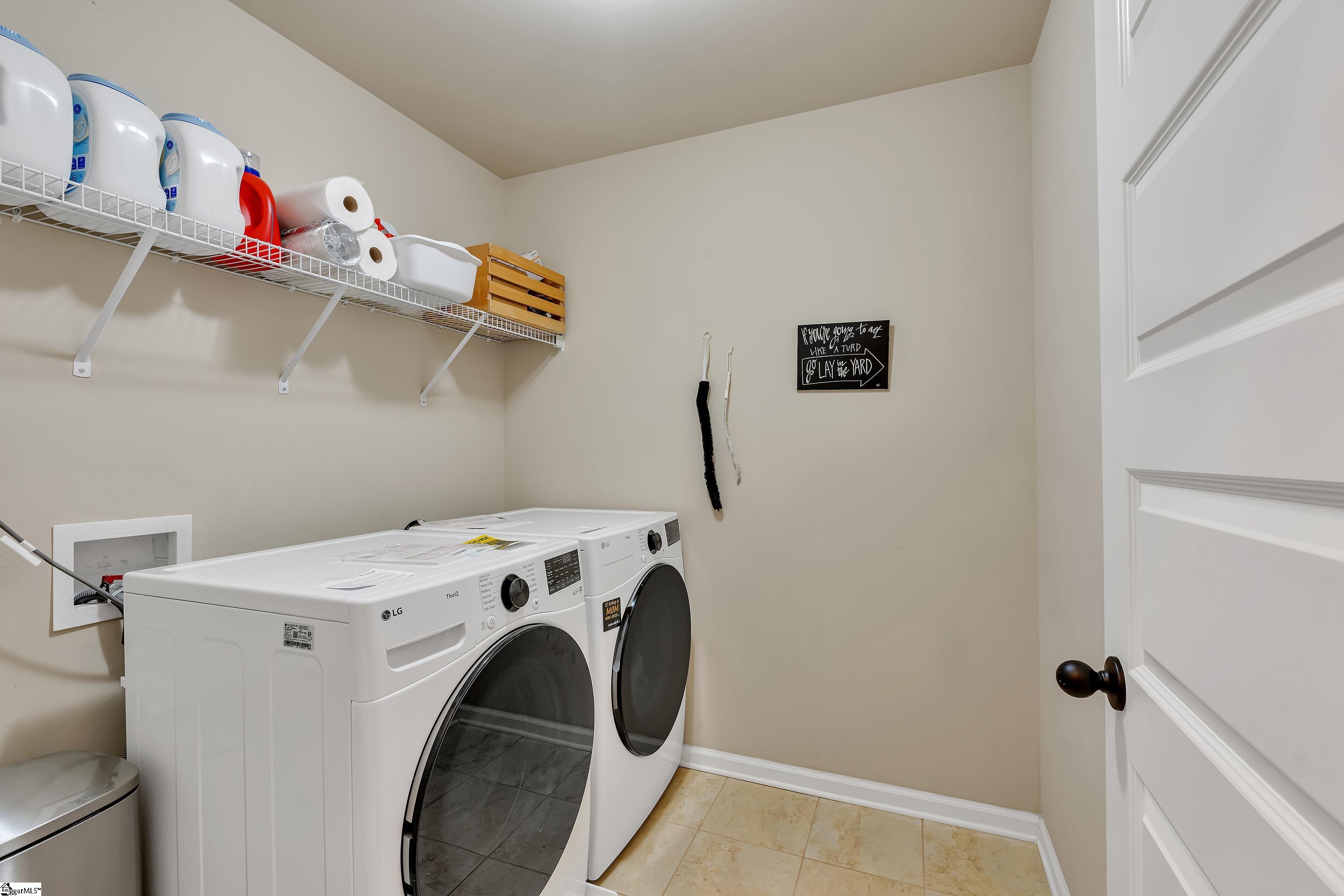 Greer, South Carolina 29650, United States, 5 Bedrooms Bedrooms, ,4 BathroomsBathrooms,Residential,Contingent,8212