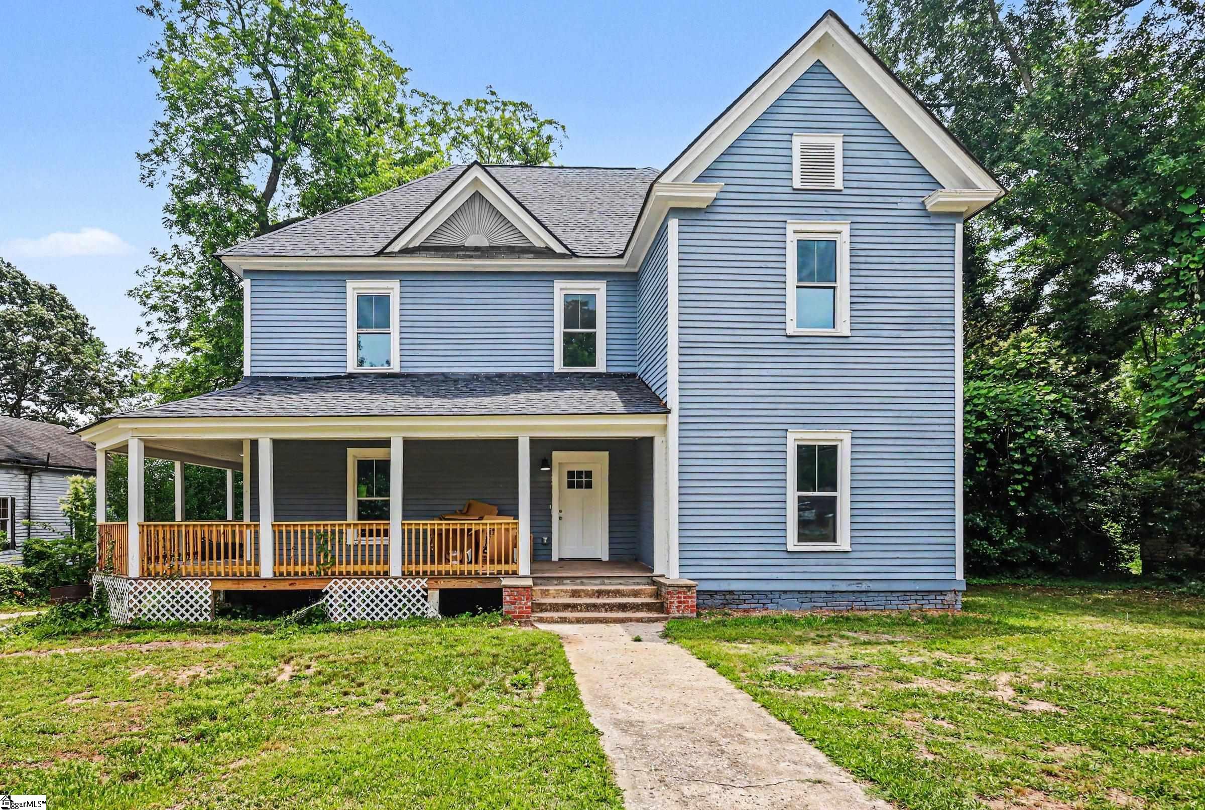 Photo 1 of 43 — 303 E Park Avenue, Spartanburg, SC 29306