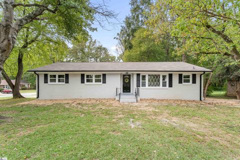 1 Longmeadow Road Taylors SC 29687