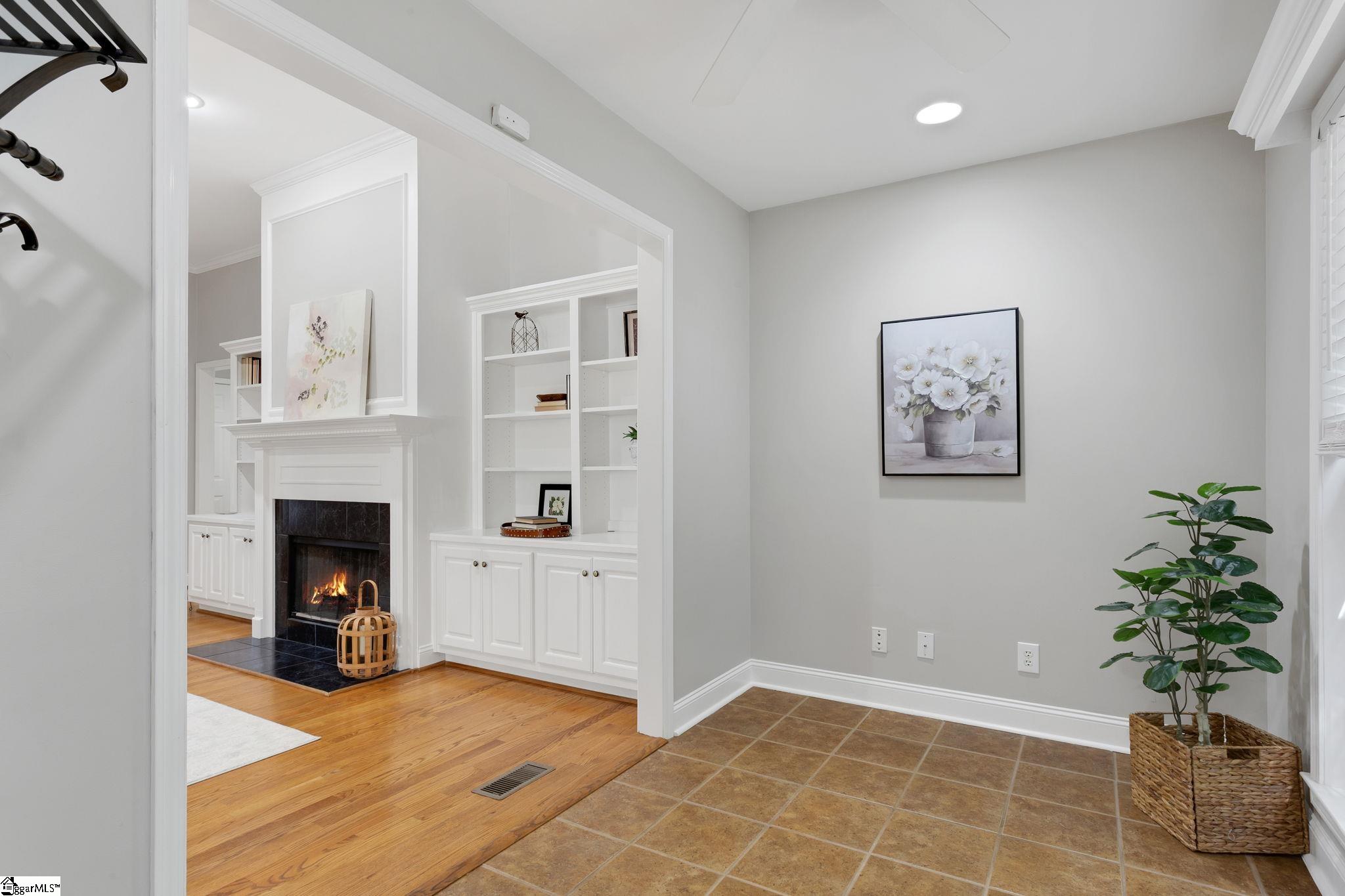 Simpsonville, South Carolina 29681, United States, 3 Bedrooms Bedrooms, ,2 BathroomsBathrooms,Residential,Contingent,211738