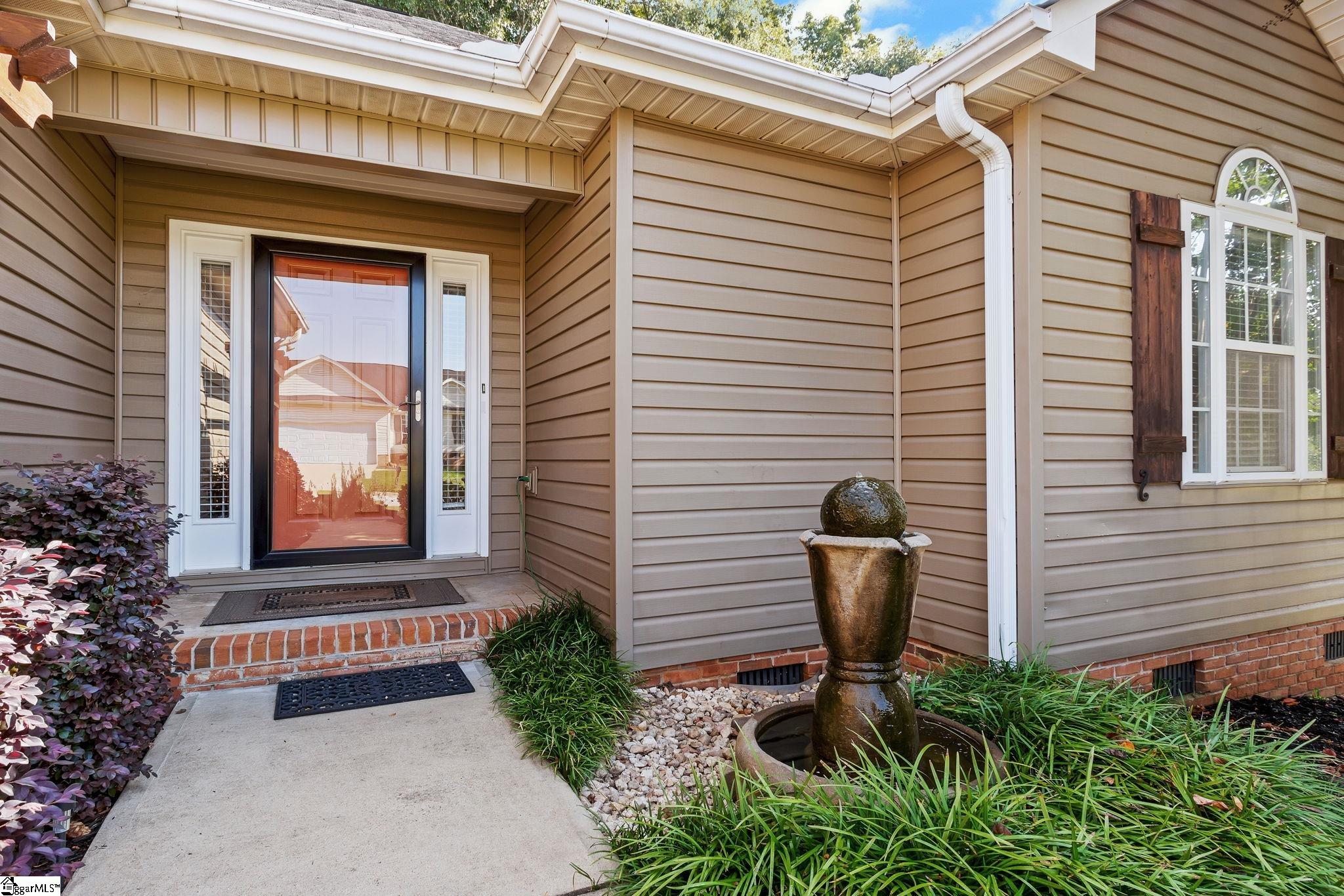 Simpsonville, South Carolina 29681, United States, 3 Bedrooms Bedrooms, ,2 BathroomsBathrooms,Residential,Contingent,211738