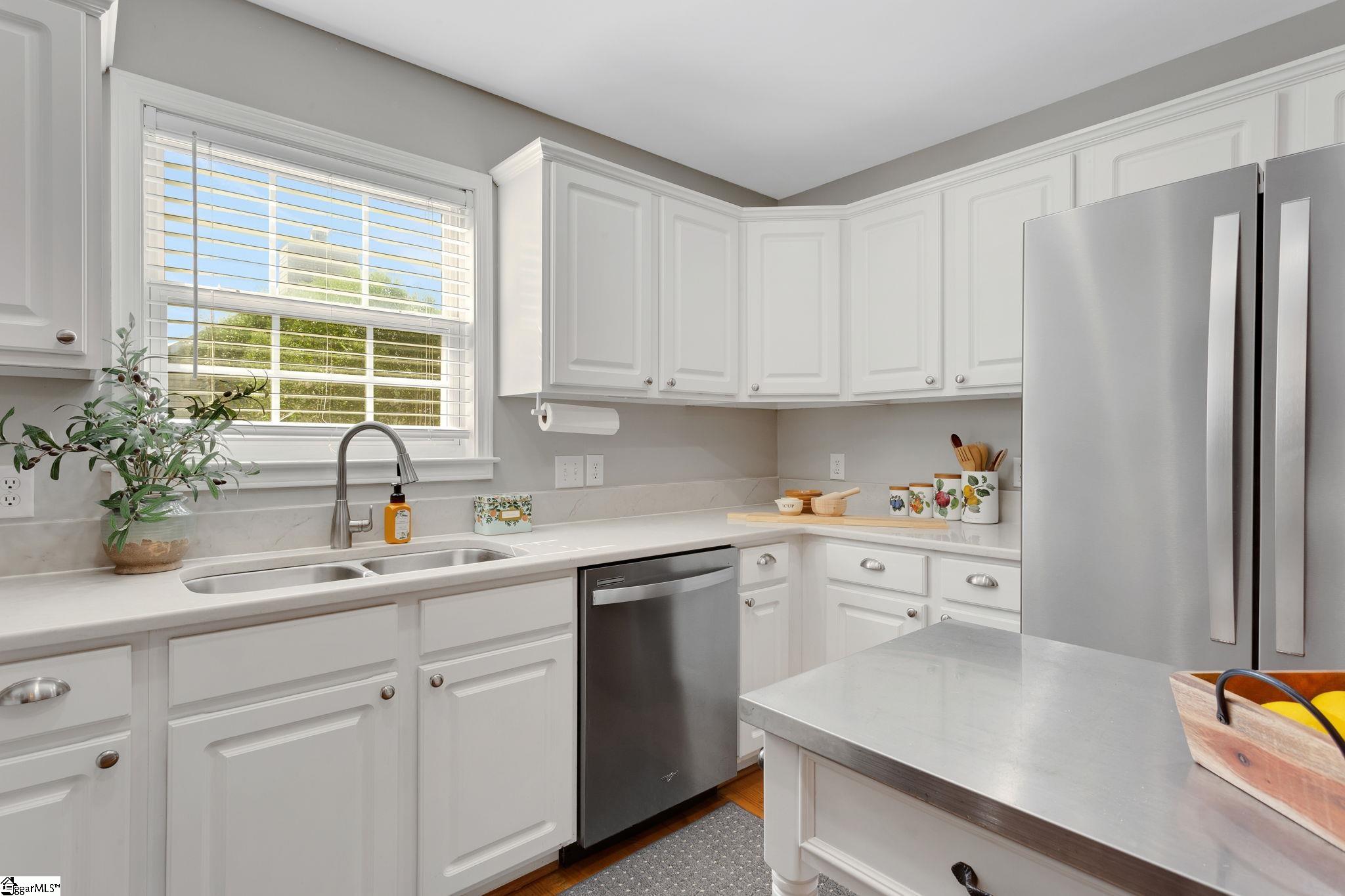 Simpsonville, South Carolina 29681, United States, 3 Bedrooms Bedrooms, ,2 BathroomsBathrooms,Residential,Contingent,211738