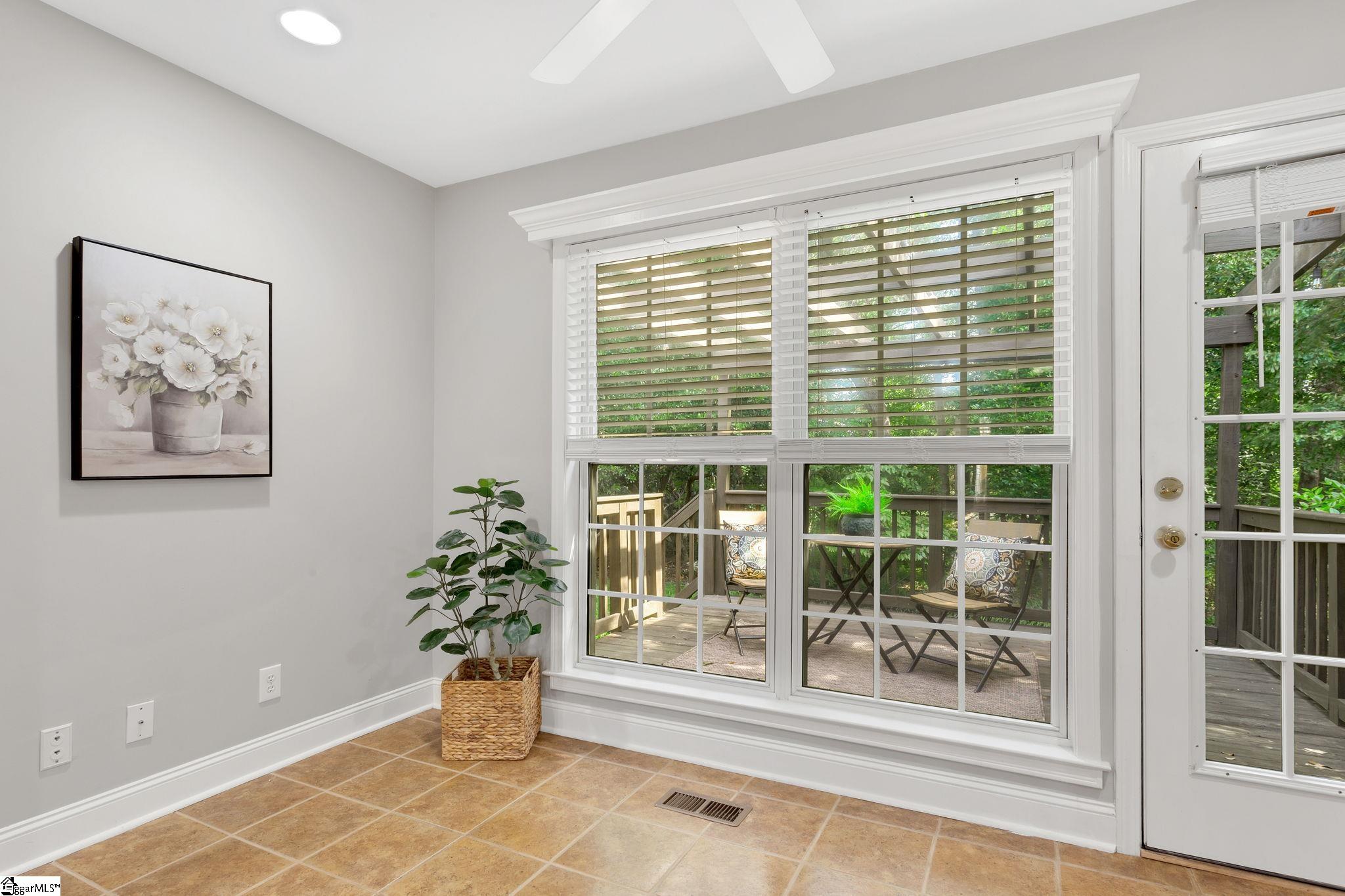 Simpsonville, South Carolina 29681, United States, 3 Bedrooms Bedrooms, ,2 BathroomsBathrooms,Residential,Contingent,211738