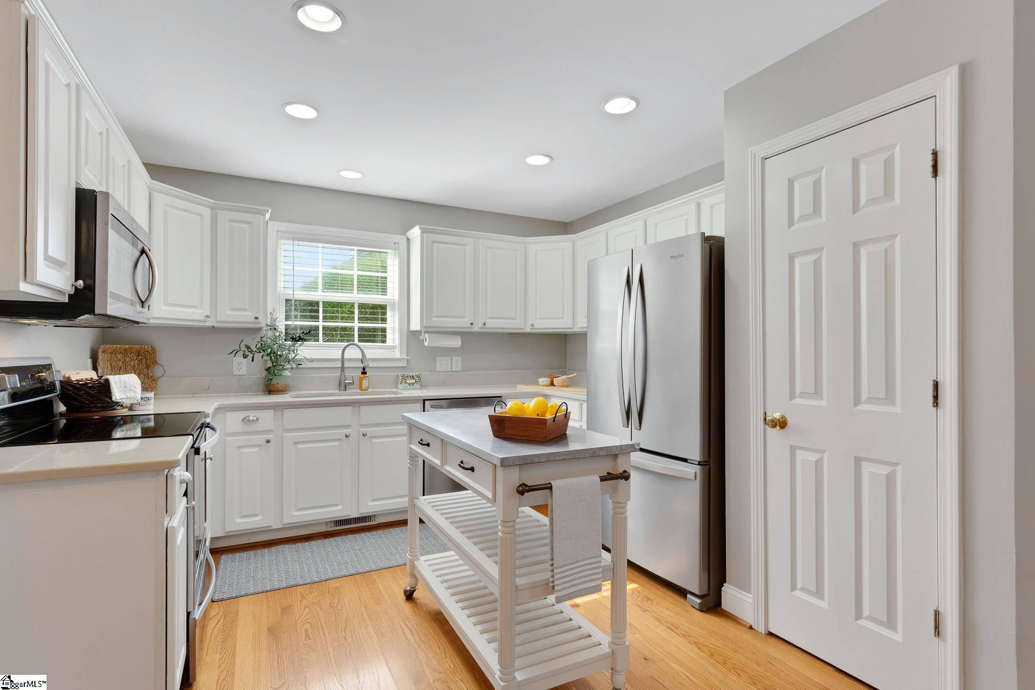 Simpsonville, South Carolina 29681, United States, 3 Bedrooms Bedrooms, ,2 BathroomsBathrooms,Residential,Contingent,211738