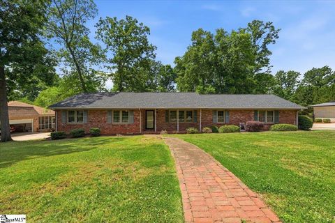 Photo of 7 Norwich Drive, Greenville, SC 29609 (MLS # 1592600)