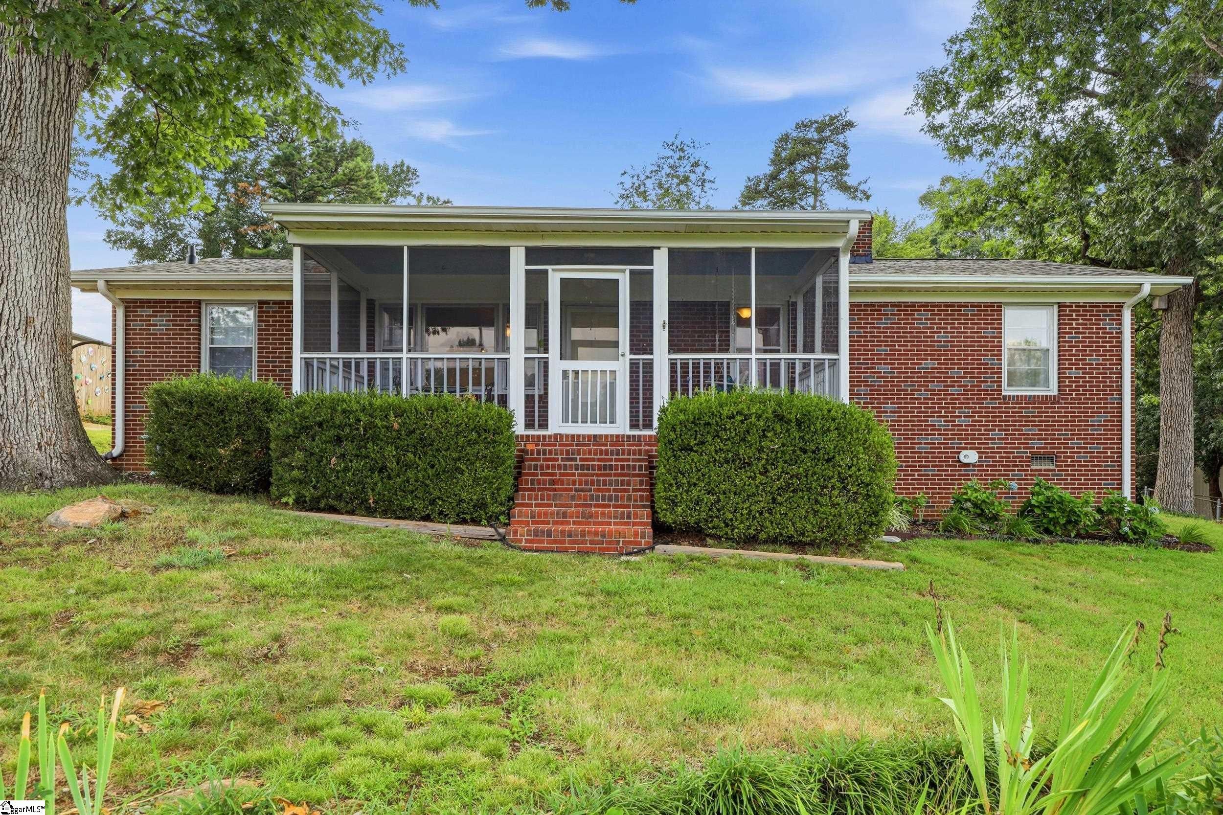 800 Poplar Drive Extension, Greer, SC, 29651