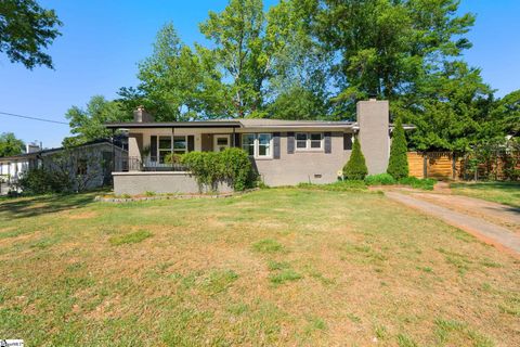 Photo of 11 Mauldin Circle, Greenville, SC 29609 (MLS # 1589403)