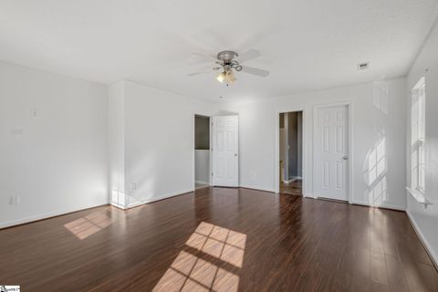 A home in Duncan
