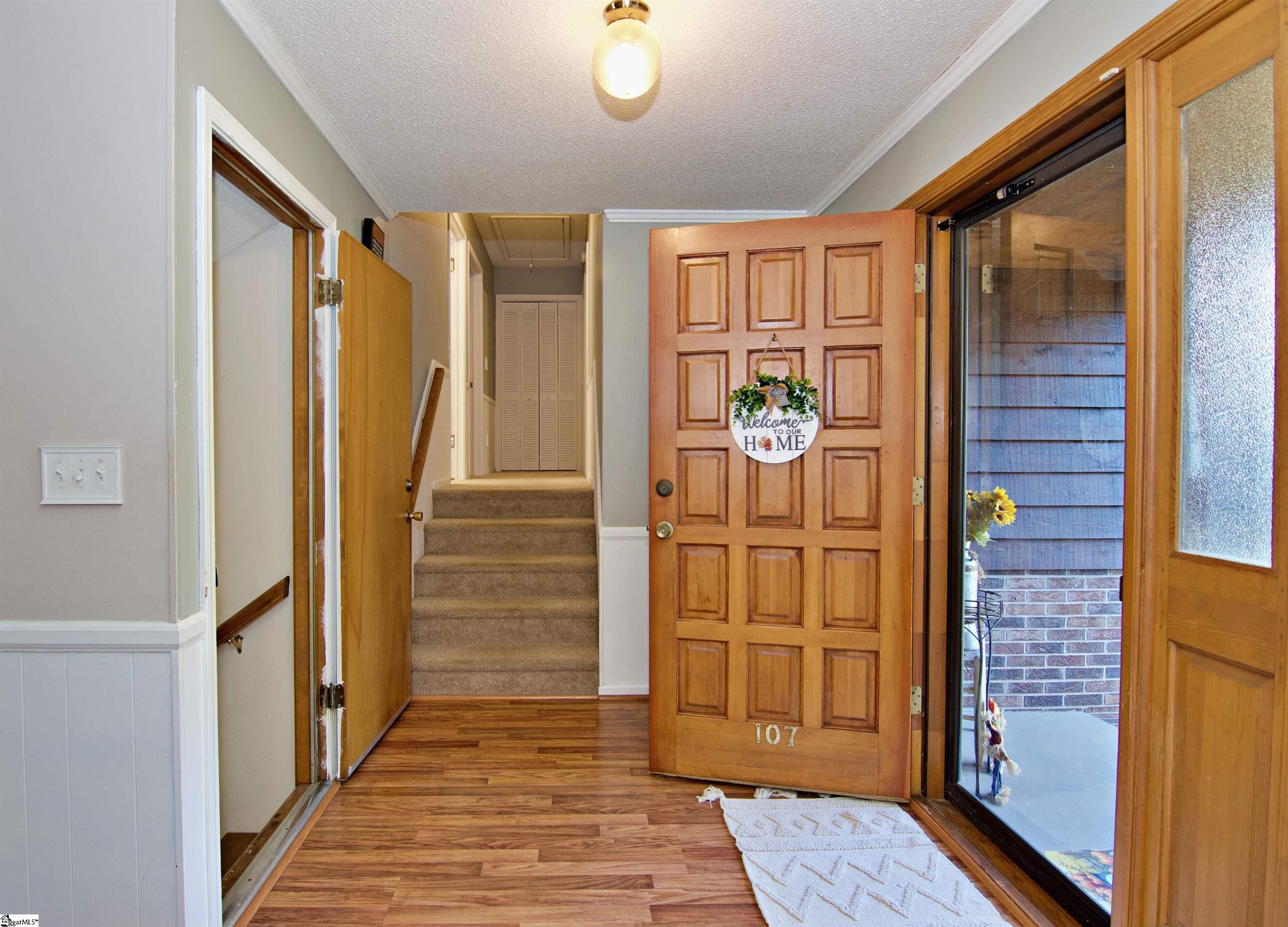 107 Middlewood Lane