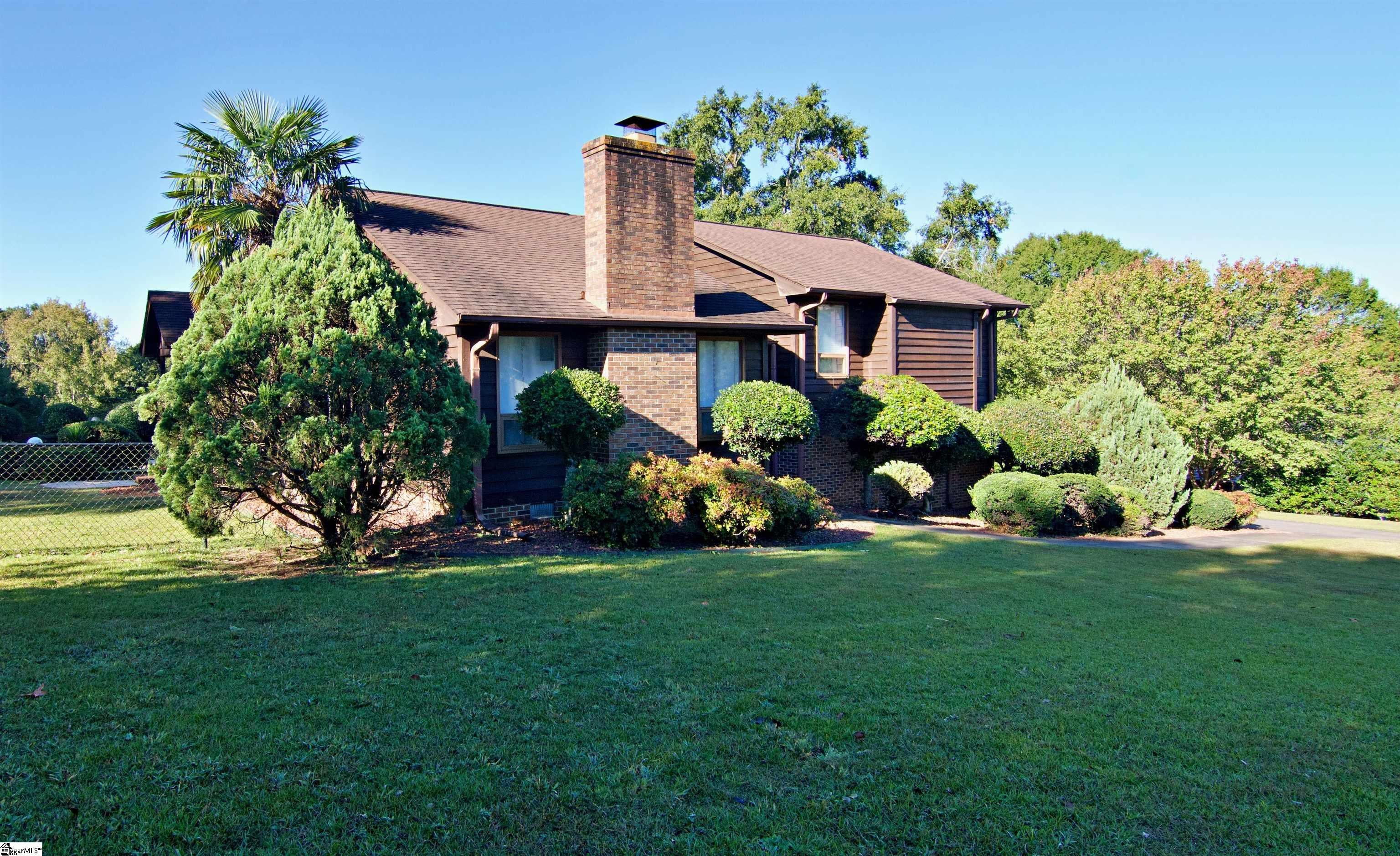 107 Middlewood Lane