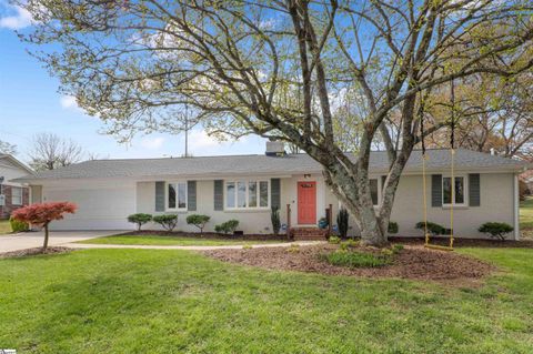 Photo of 6 Colvin Road, Greenville, SC 29615 (MLS # 1587377)