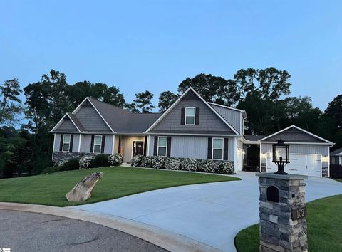 Photo of 102 Pawleys Court, Anderson, SC 29625 (MLS # 1583776)