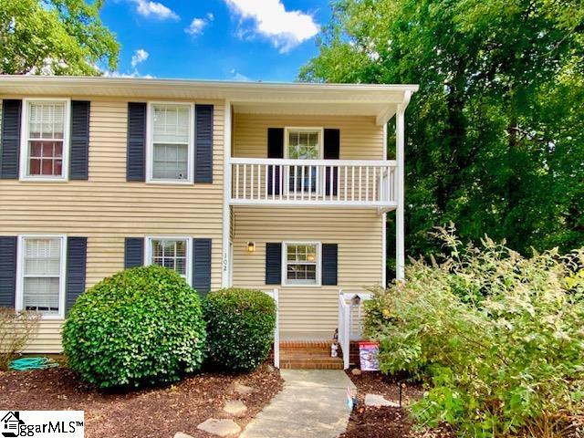 102 E Bay Court