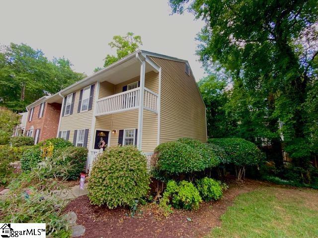 102 E Bay Court