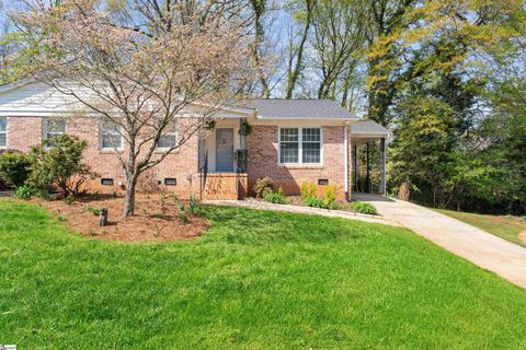 Photo of 24 Twelve Oaks Terrace, Greenville, SC 29615 (MLS # 1586460)