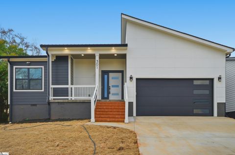 Photo of 301 Jacquline Lane, Greenville, SC 29607 (MLS # 1580036)