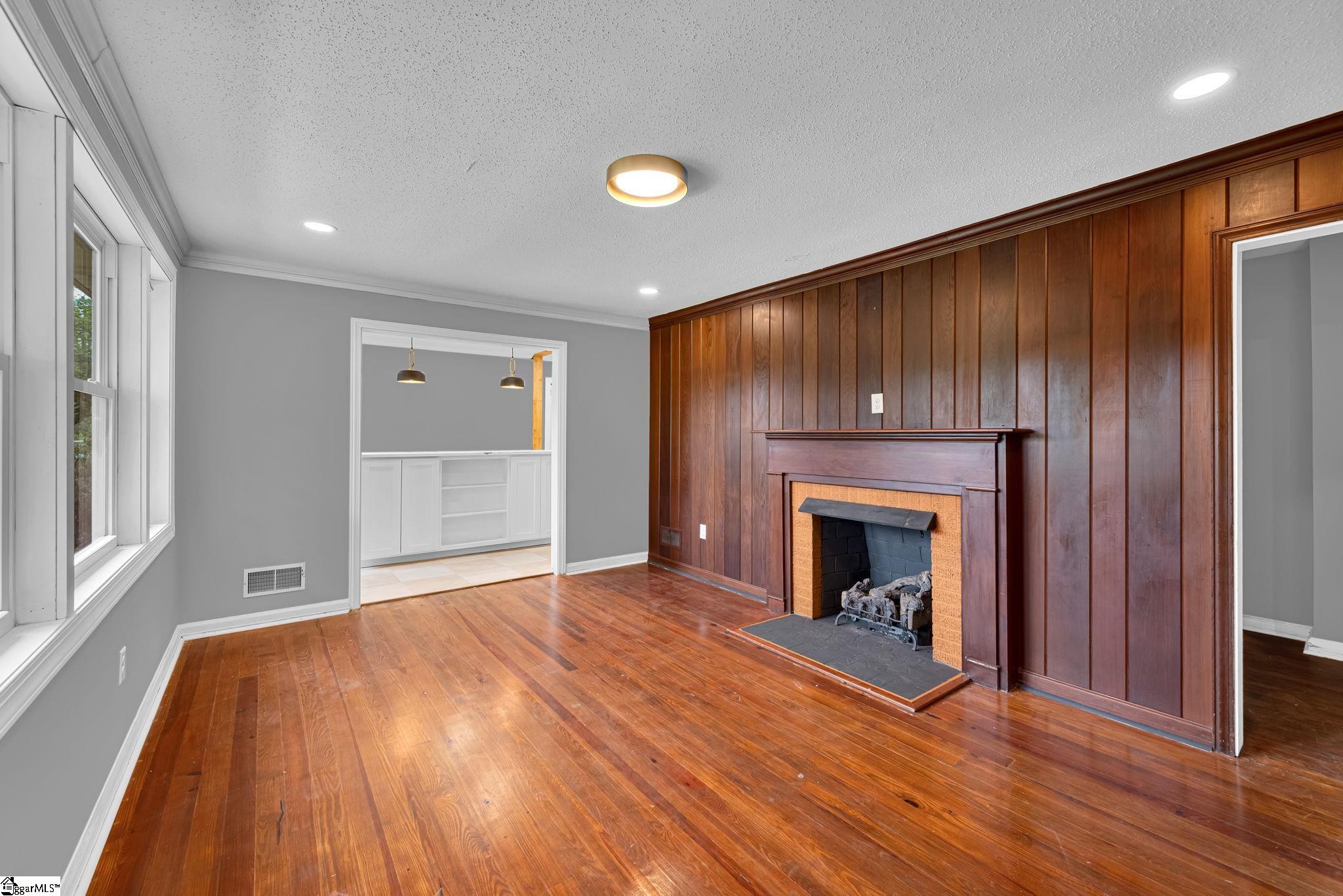 1010 Log Shoals Road