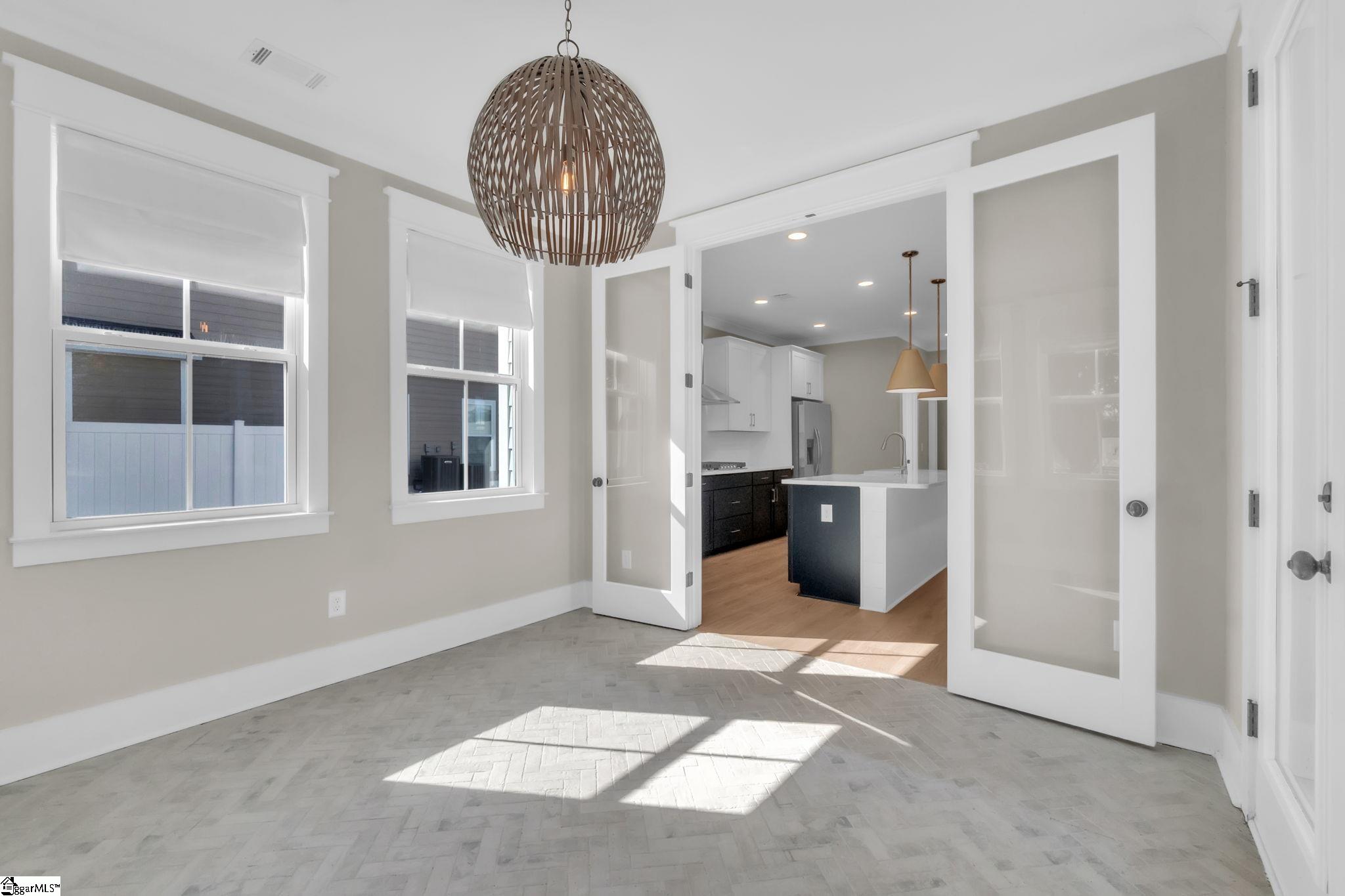 1009 Cortland Valley