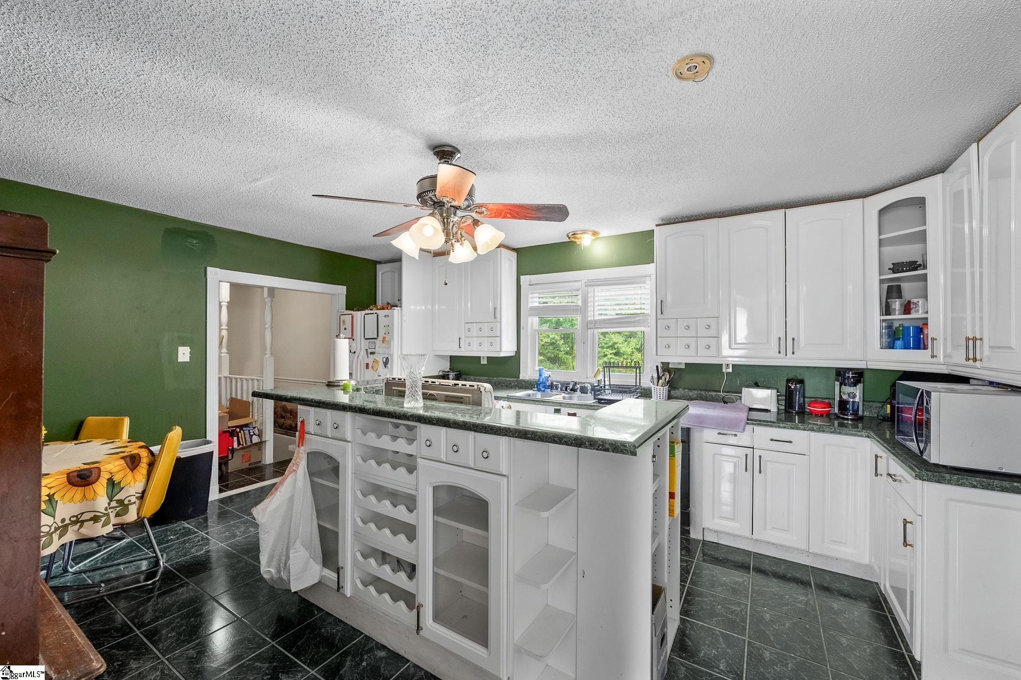 4080 Highway 417