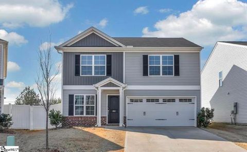 Photo of 464 Grantham Court, Spartanburg, SC 29303 (MLS # 1581974)