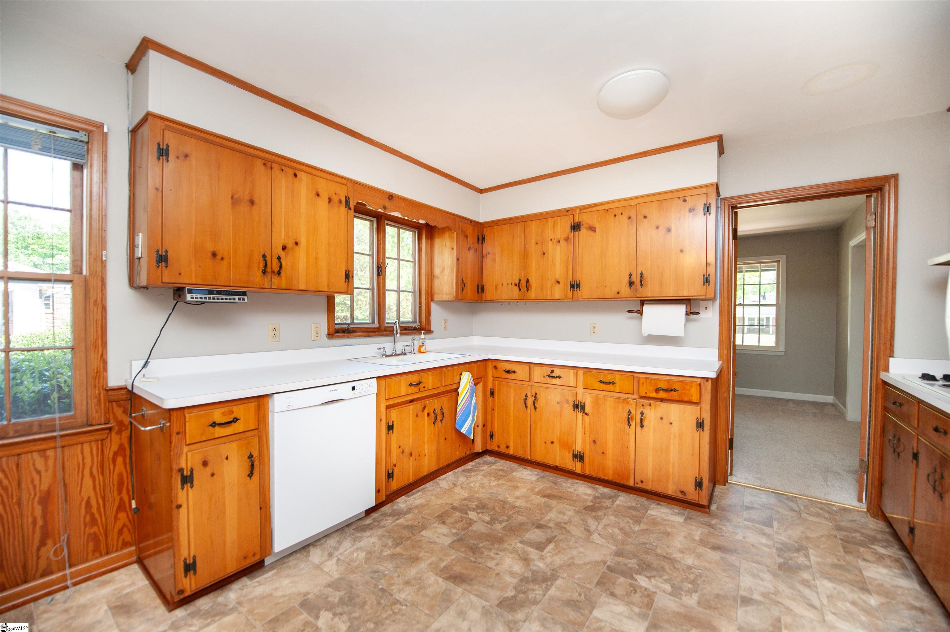 125 Thunderbird Place