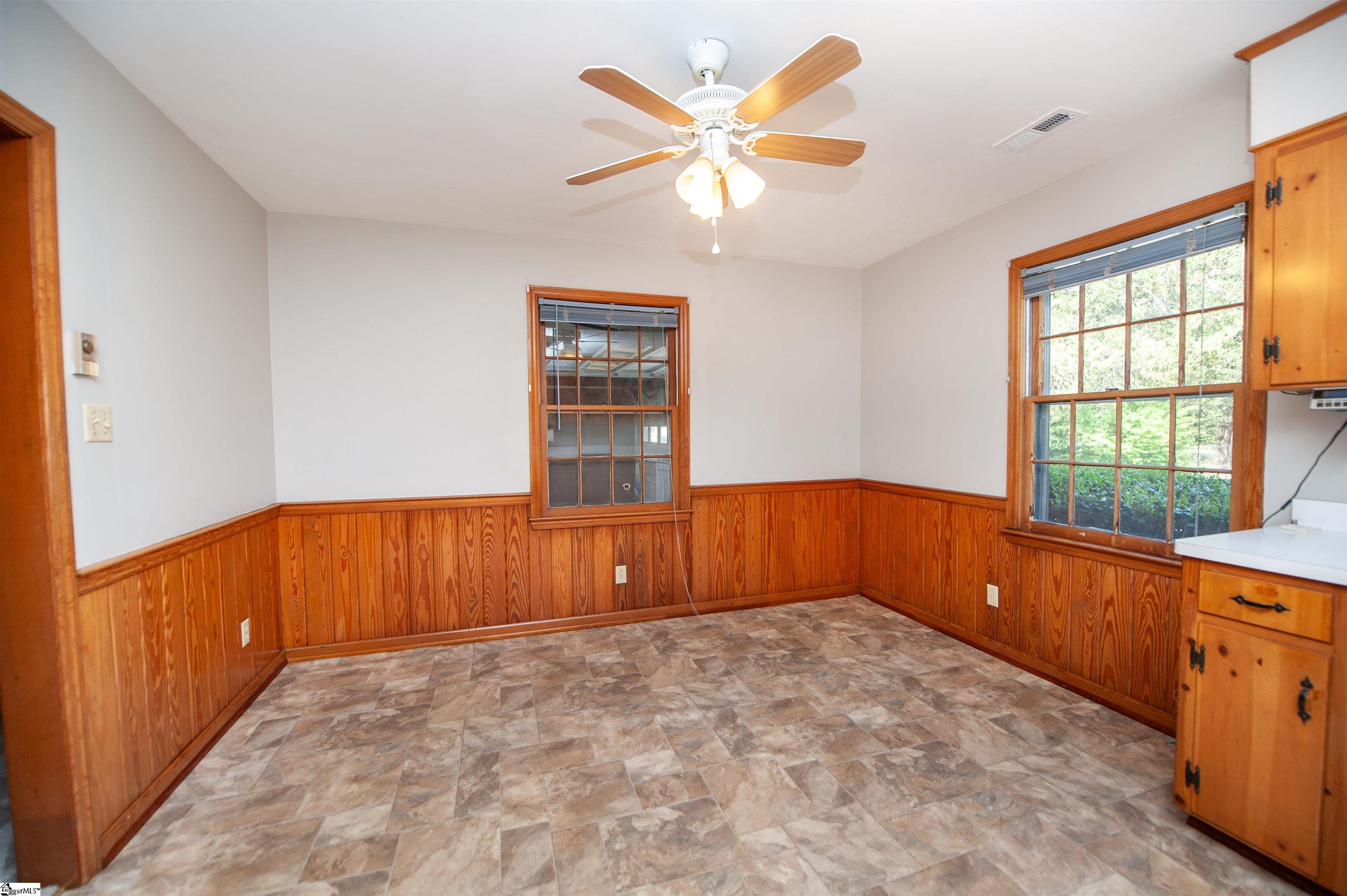 125 Thunderbird Place