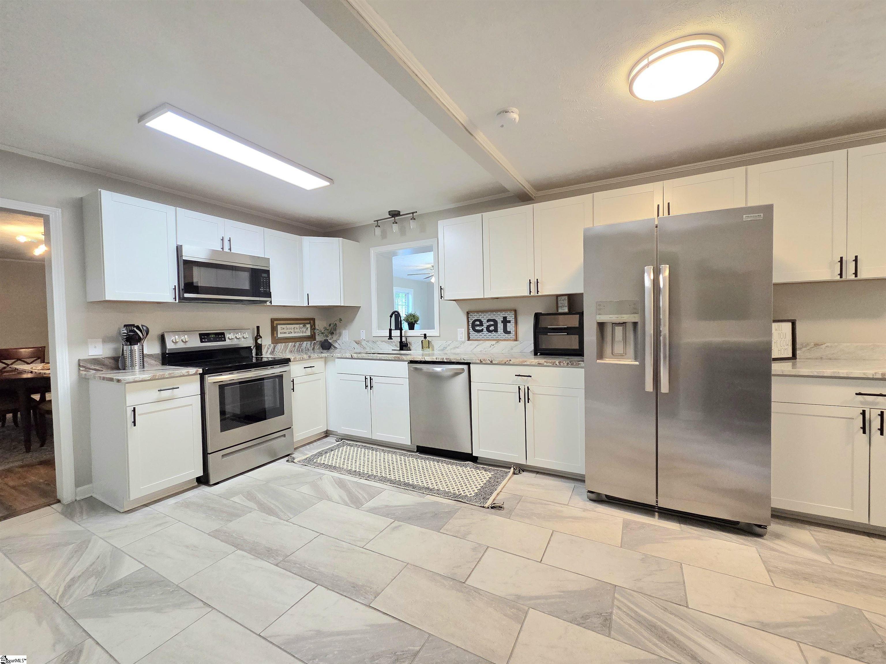 303 E Belvue Road