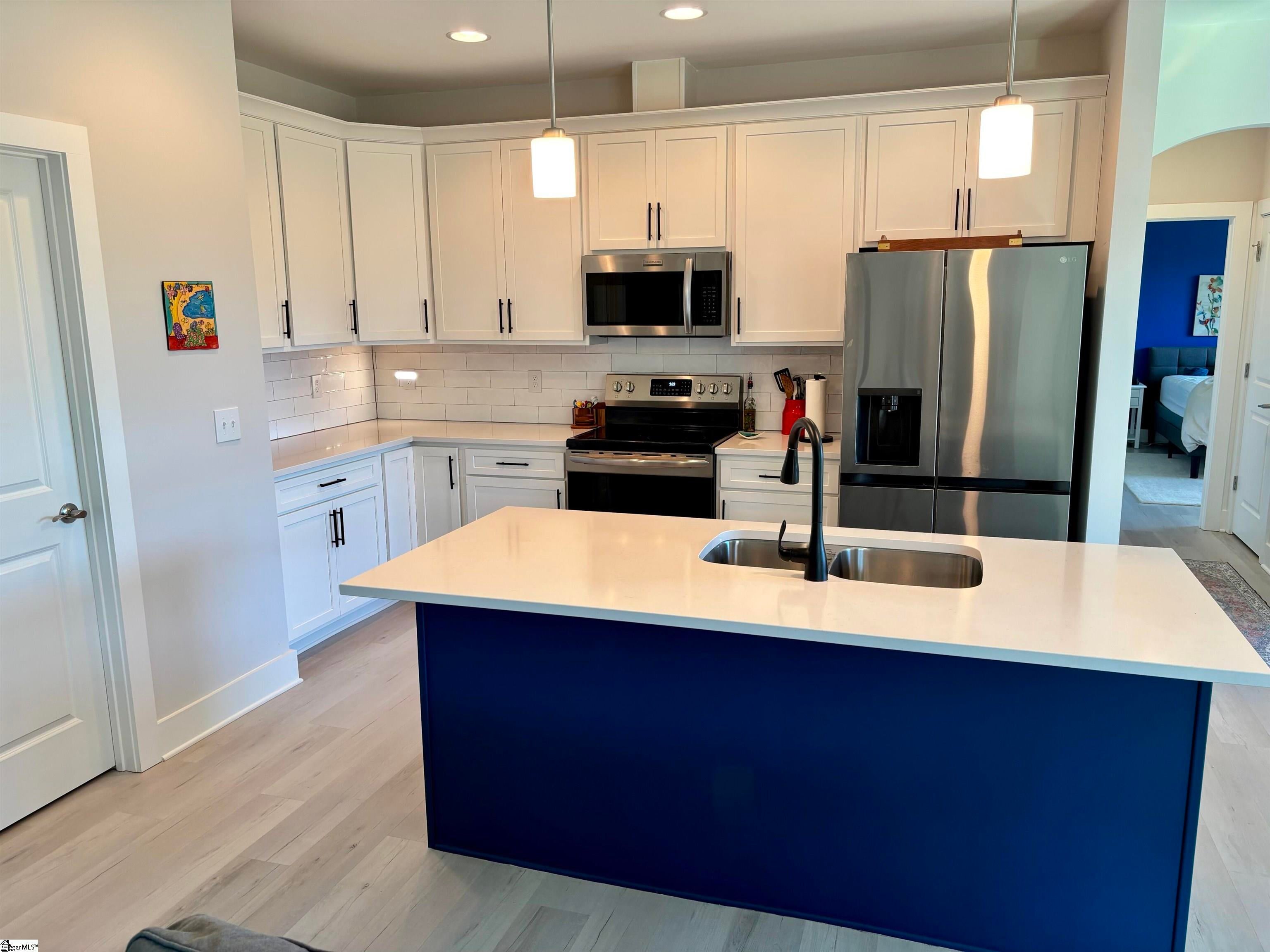 Real Estate Search 4 909 Novelty Drive