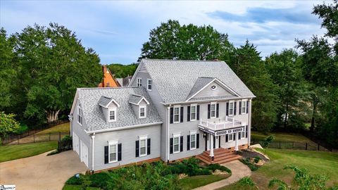 Photo of 201 Wiltshire Court, Easley, SC 29642 (MLS # 1572034)