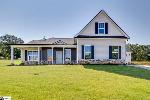 101 Powell Court Easley SC 29640