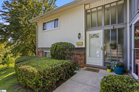 Photo of 1 Briarcreek Place, Greenville, SC 29615 (MLS # 1580851)
